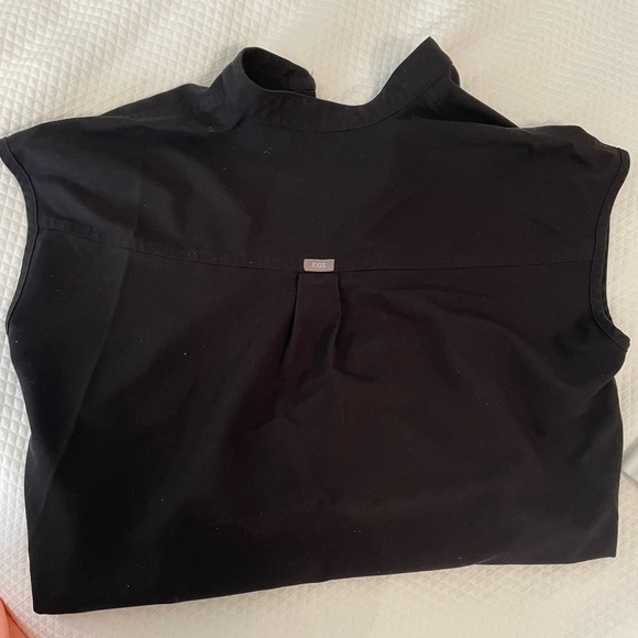 Figs Rafaela Scrub Top - Picture 3 of 5